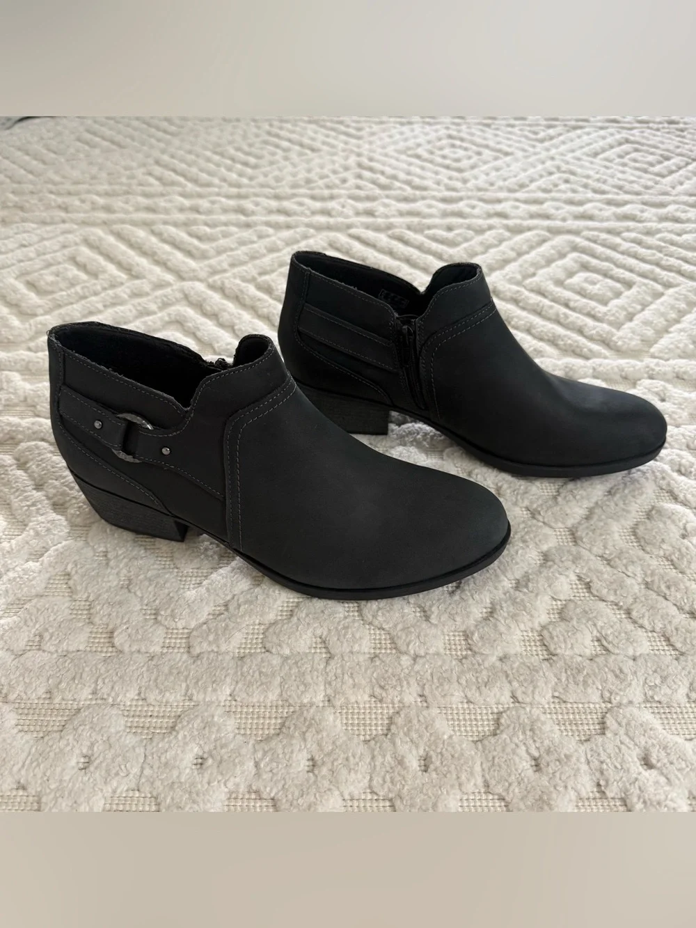 Clarks Charlten Grace Black Leather Ankle Booties Western Boots Size 11 Country